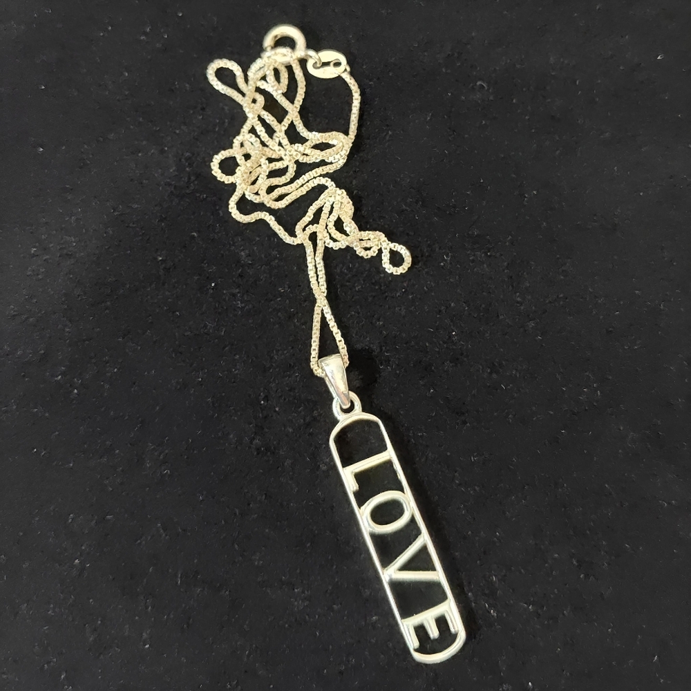 SU Sterling Silver Open work LOVE Bar Pendant Necklace Thailand 17" - Picture 12 of 13